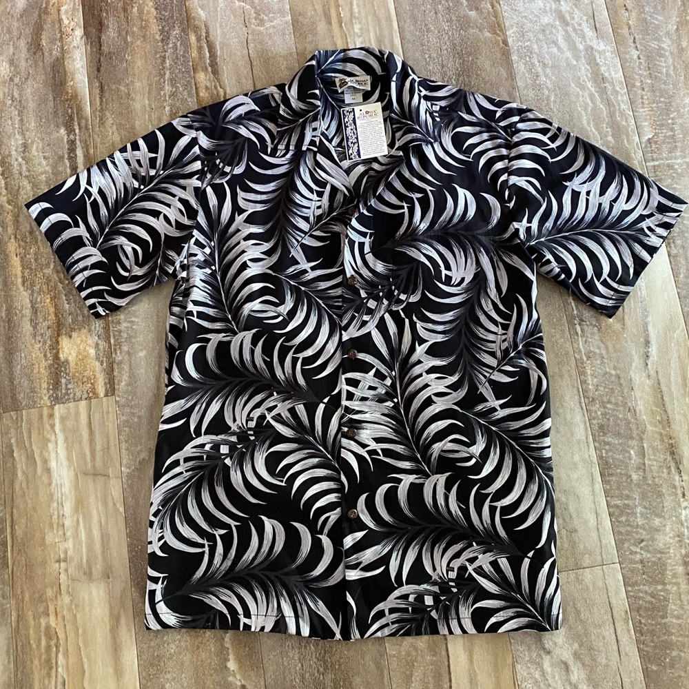 NWT Men’s Aloha Shirt from Hawaii size Medium